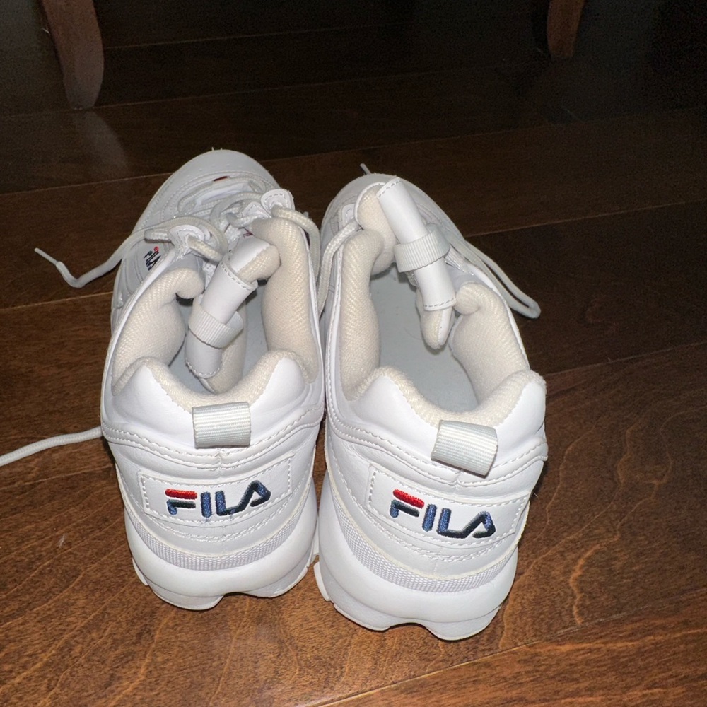 Fila White Shoes Size 8 - Picture 3 of 4